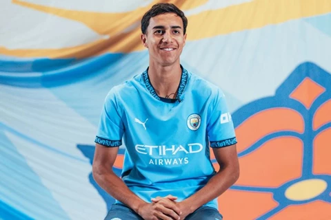 تأثير ماركينيوس ومدافع بالفطرة.. 10 معلومات عن فيتور ريس صفقة مانشستر سيتي الجديدة